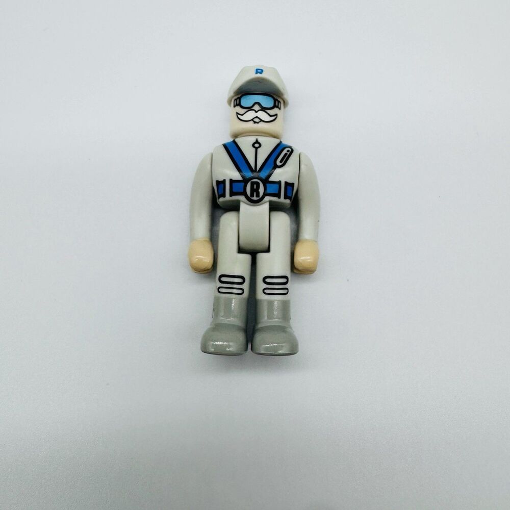Rokenbok Replacement Part mini figure gray grey